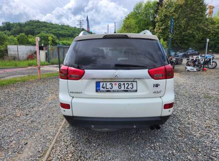 Peugeot - 4007