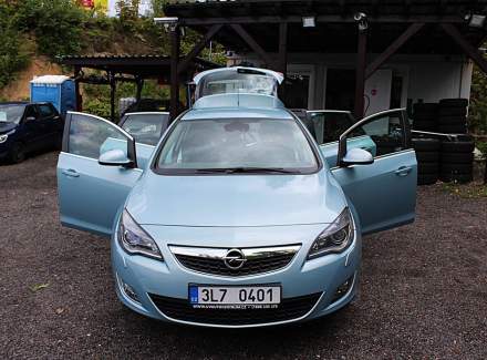 Opel - Astra