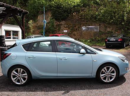 Opel - Astra