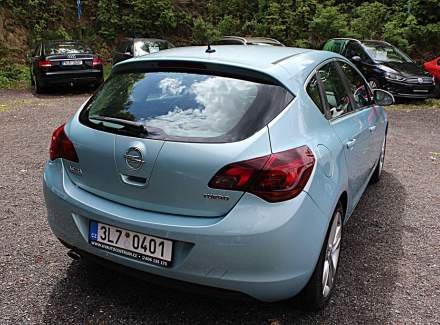 Opel - Astra