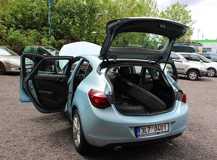 Opel - Astra