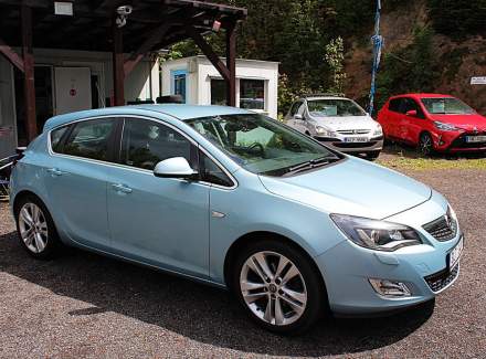 Opel - Astra