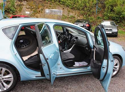 Opel - Astra