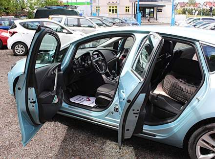 Opel - Astra