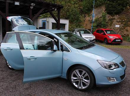 Opel - Astra