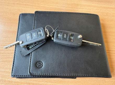 Volkswagen - Golf