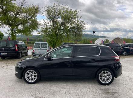 Peugeot - 308