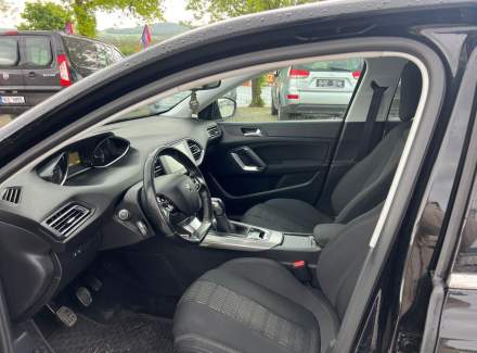 Peugeot - 308