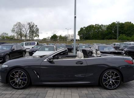 BMW - 8er