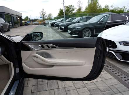 BMW - 8er