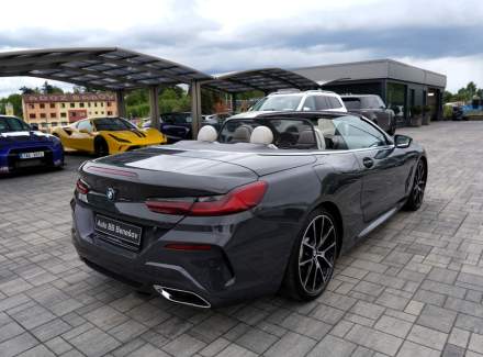 BMW - 8er
