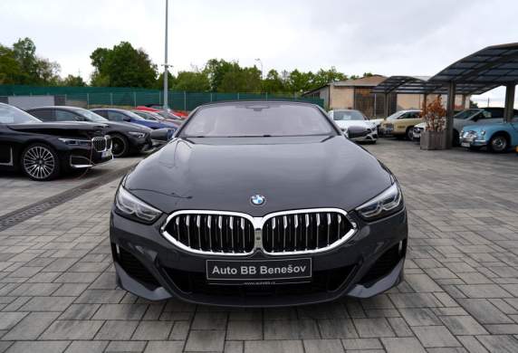 BMW - 8er