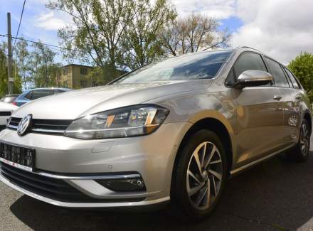 Volkswagen - Golf