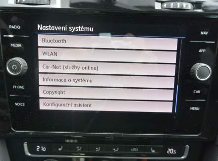 Volkswagen - Golf