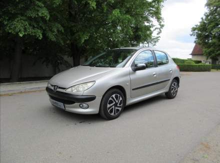 Peugeot - 206