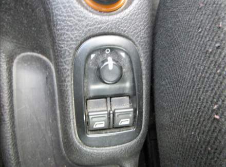 Peugeot - 206