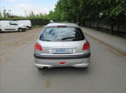Peugeot - 206