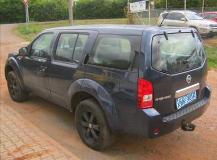Nissan - Pathfinder