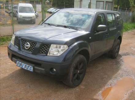 Nissan - Pathfinder