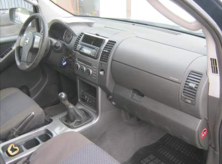 Nissan - Pathfinder