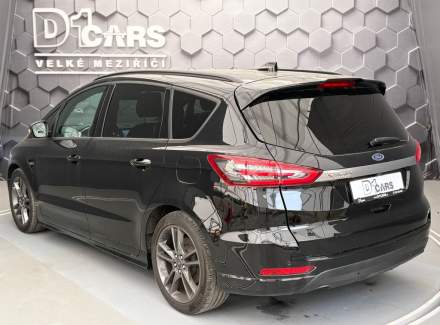 Ford - S-MAX