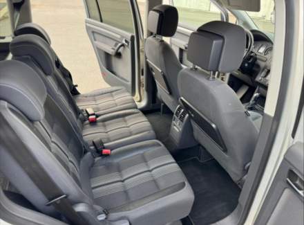 Volkswagen - Touran