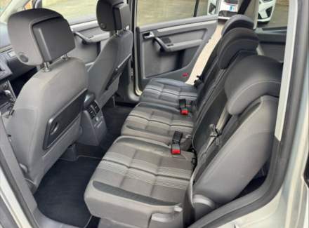 Volkswagen - Touran