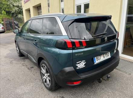 Peugeot - 5008