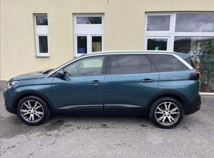 Peugeot - 5008