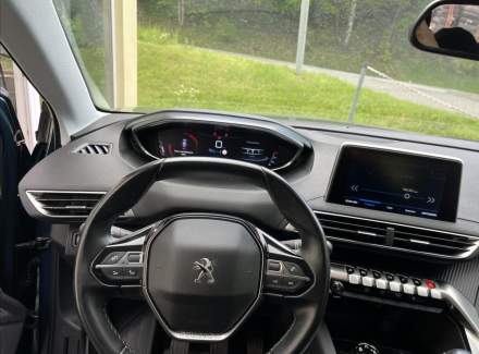 Peugeot - 5008