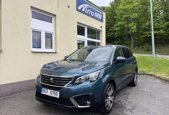 Peugeot - 5008