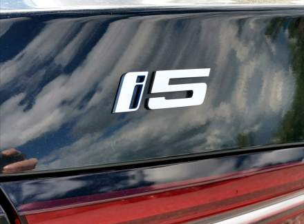BMW - i5