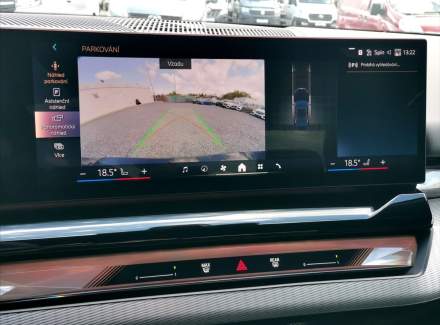 BMW - i5