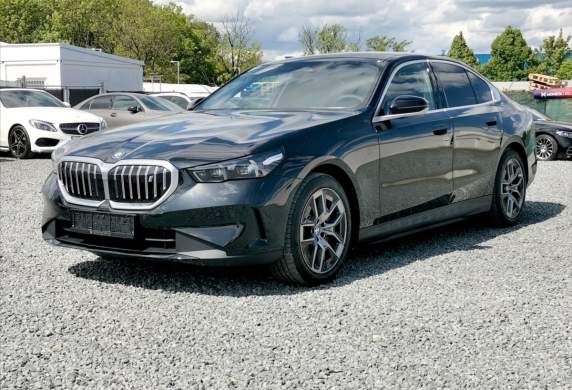 BMW - i5