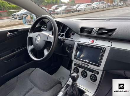 Volkswagen - Passat