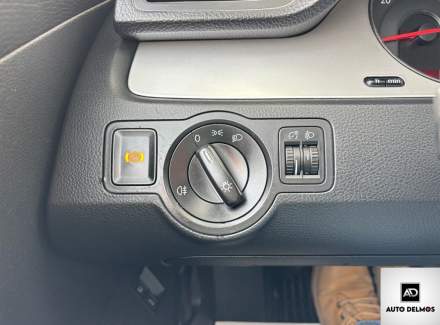 Volkswagen - Passat