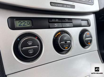 Volkswagen - Passat