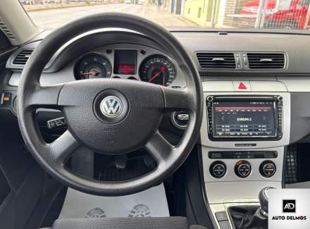 Volkswagen - Passat