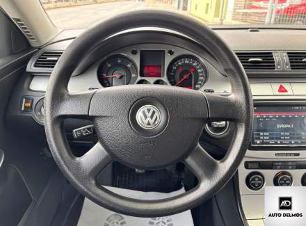 Volkswagen - Passat