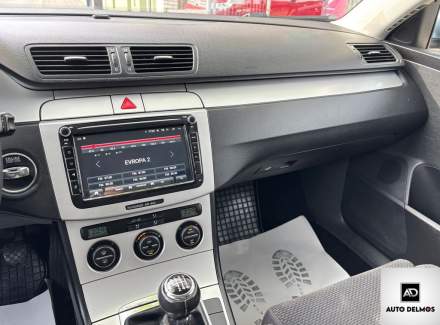 Volkswagen - Passat