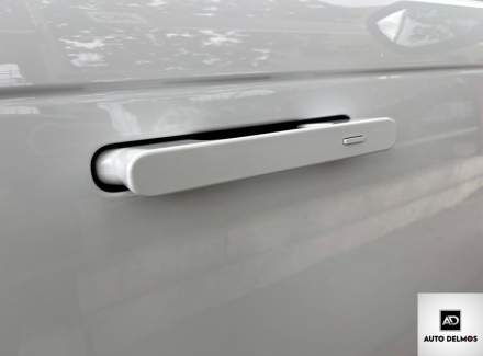 Land Rover - Range Rover