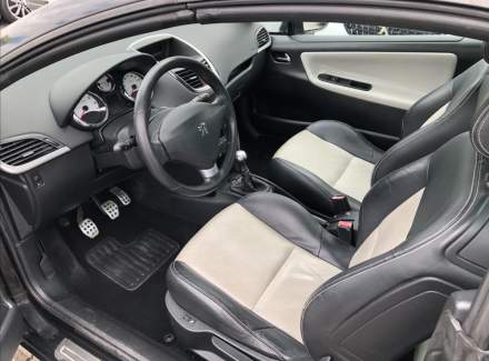 Peugeot - 207