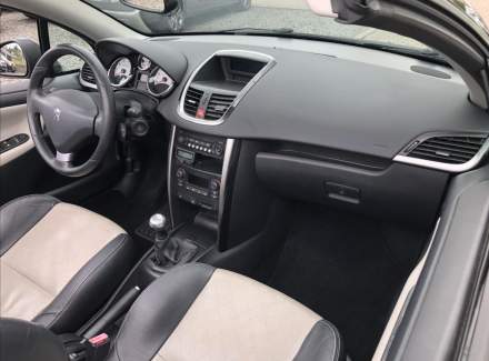 Peugeot - 207
