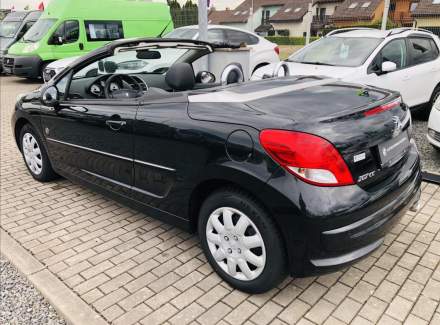 Peugeot - 207