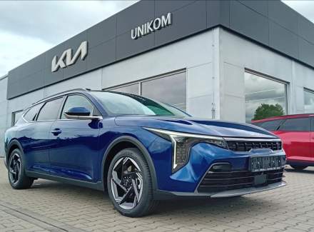 Kia - K4