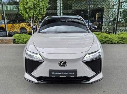 Lexus - RZ