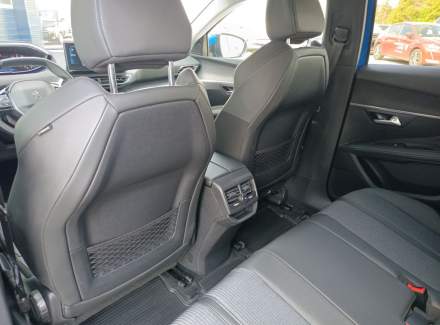 Peugeot - 3008