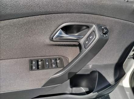 Volkswagen - Polo