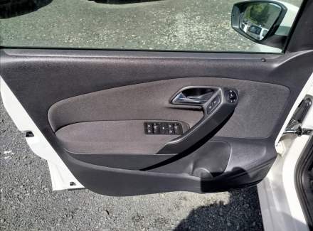 Volkswagen - Polo