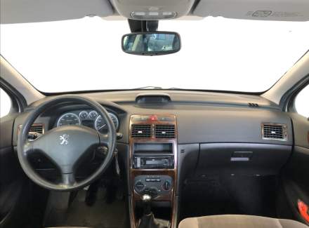 Peugeot - 307